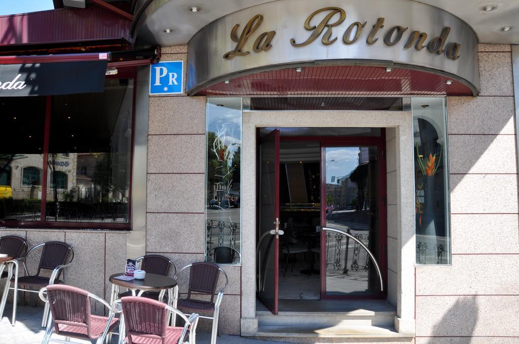 Hostal La Rotonda Ourense Exteriör bild