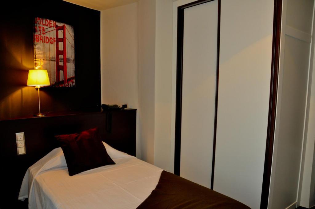 Hostal La Rotonda Ourense Rum bild